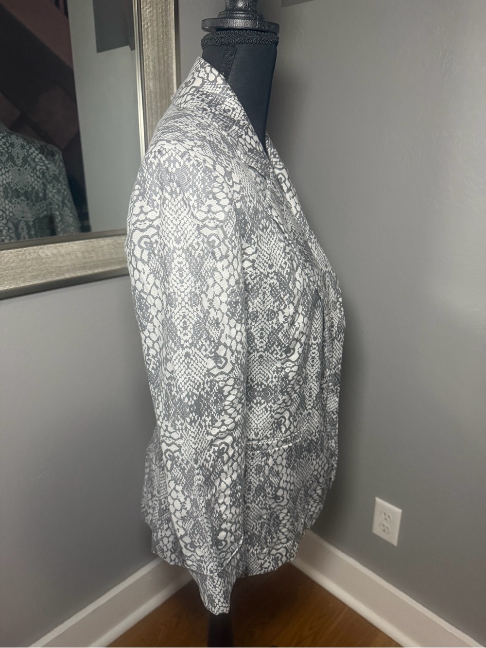 Level 99 x Anthropologie Linen Blend Snake Print Mod Career Blazer XS - Picture 5 of 8